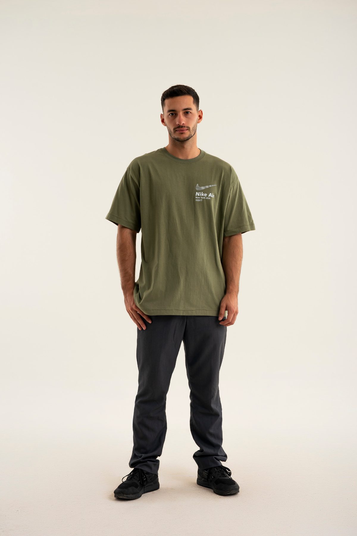 NK CARDADO en VERDE MILITAR